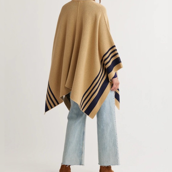 🔵Zara Tan and Black Knit Poncho - Picture 3 of 13